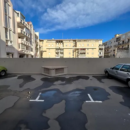 Petit Appart Cosy En Centre Ville Sete Exterior photo