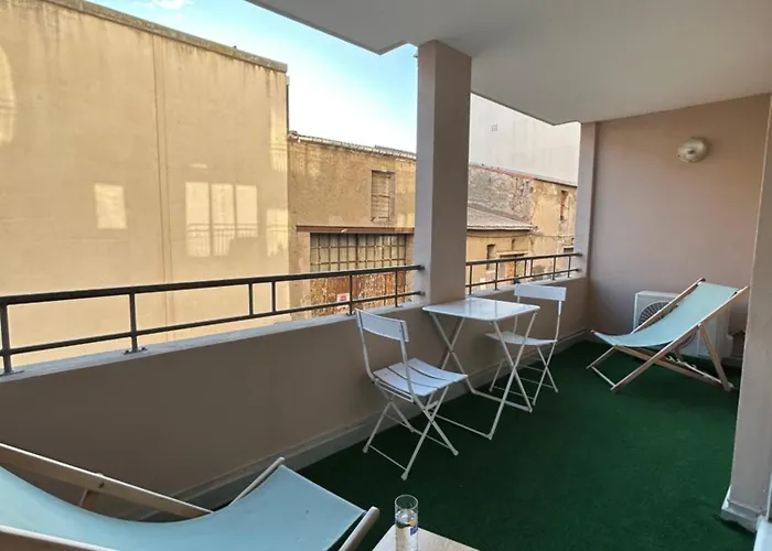 Appartement Cosy Au Coeur De Sete Avec Balcon Detente